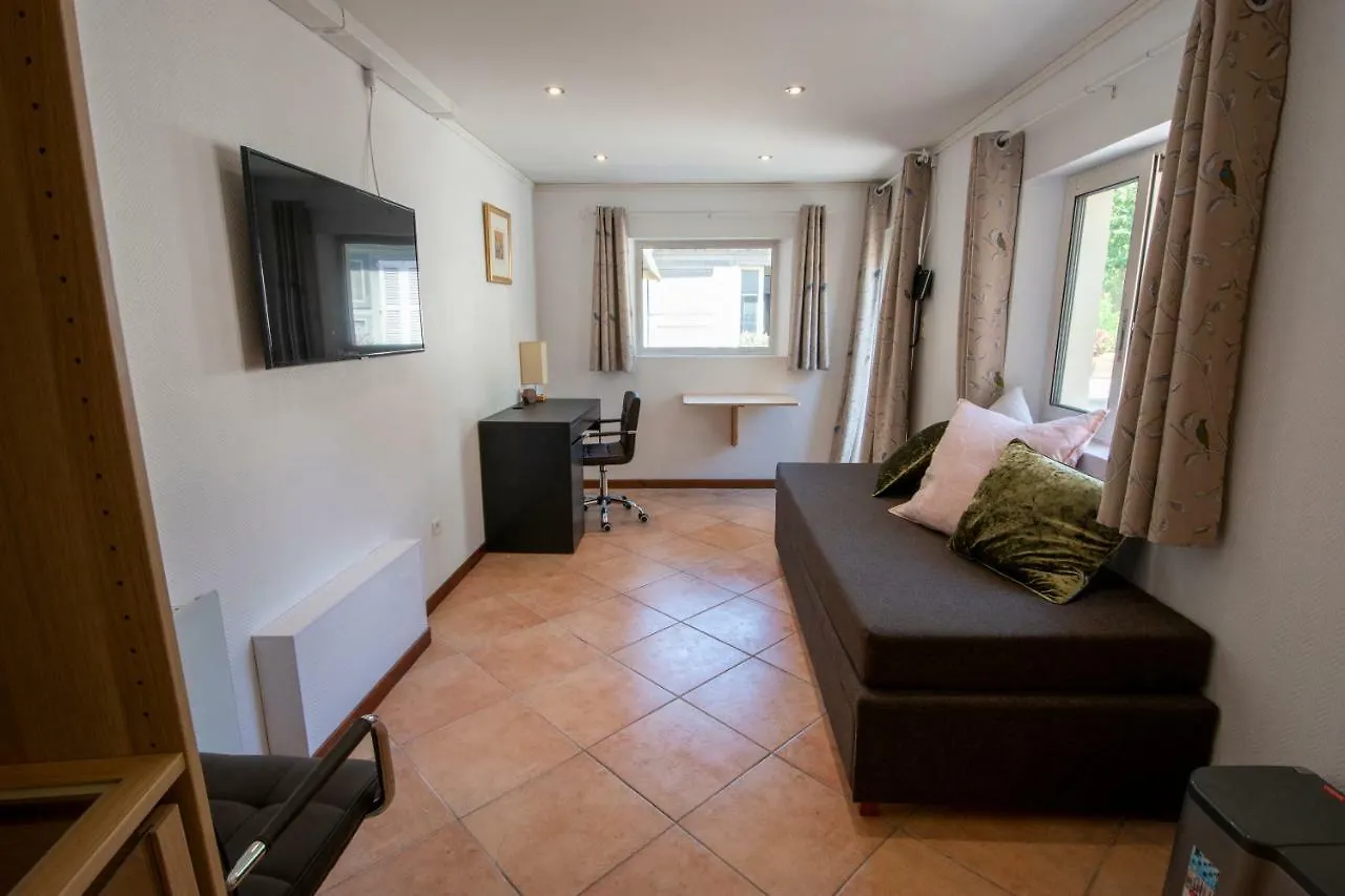 A L'Ombre Du Palais Apartment Avignon France