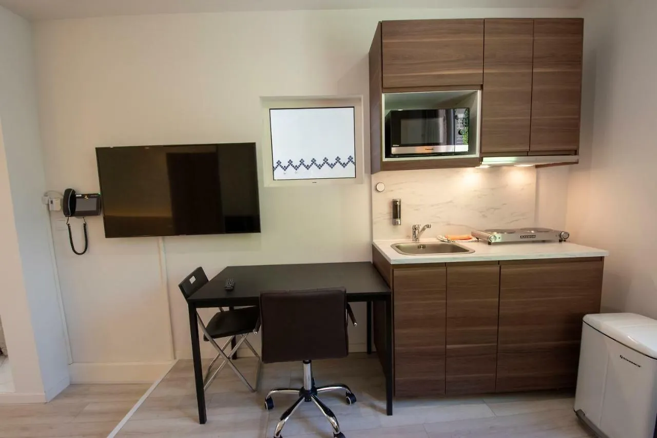 A L'Ombre Du Palais Apartment Avignon 0*,  France