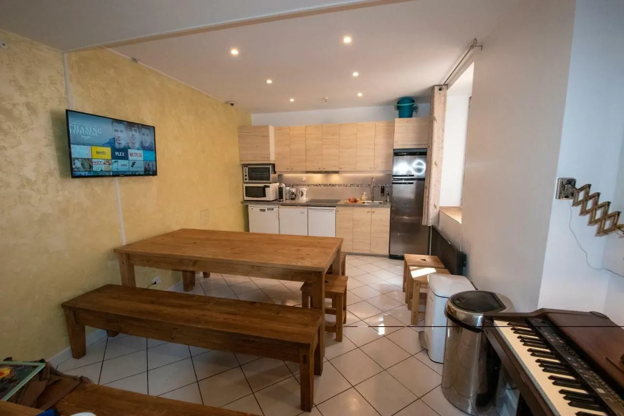 Appartement A l'ombre du Palais à Avignon France